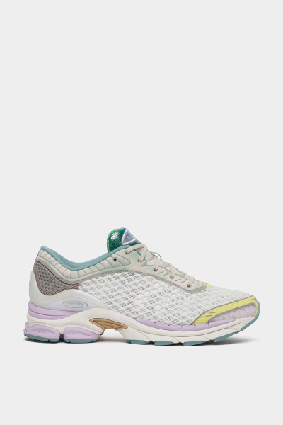 Saucony