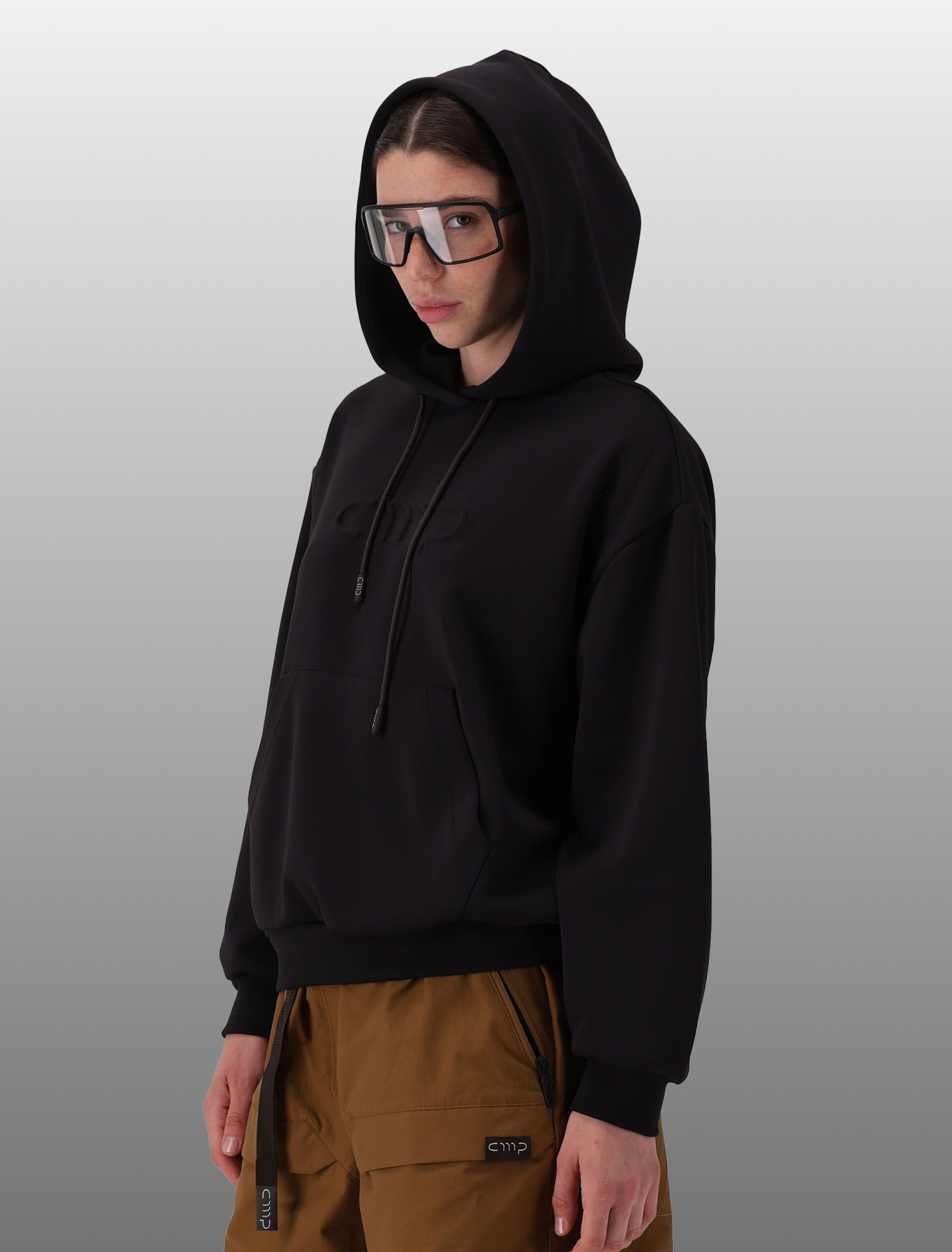 Костюми, реглани, худі